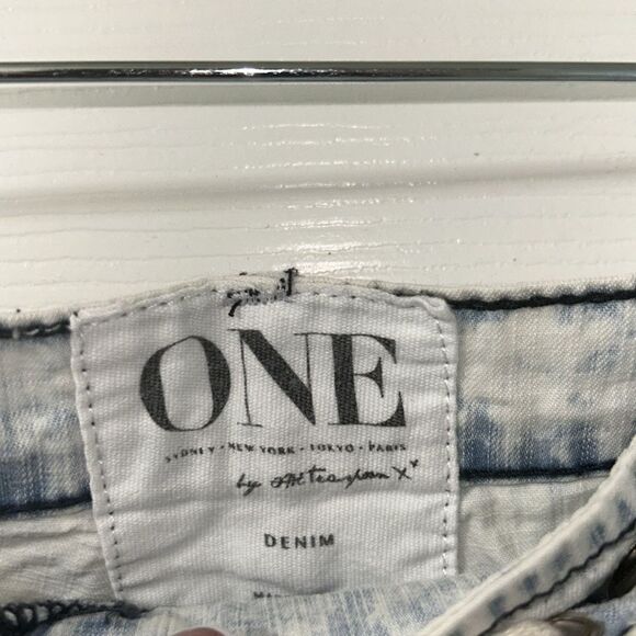 One Teaspoon Acid Wash Lightweight Harem Shorts(Size 28) - Picture 11 of 11